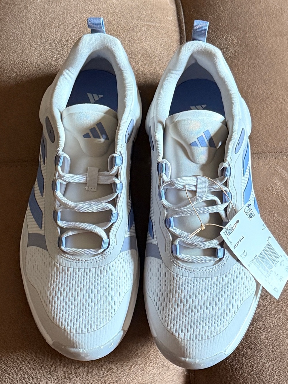 Adidas Women’s Spikeless Golf shoes - Picture 2 of 4